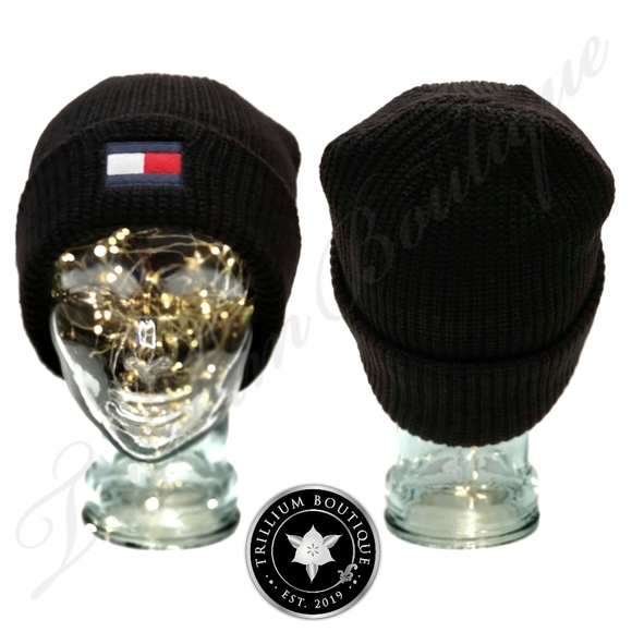 Tommy Hilfiger Other - Tommy Hilfiger Unisex Black Cuffed Logo Hat OS